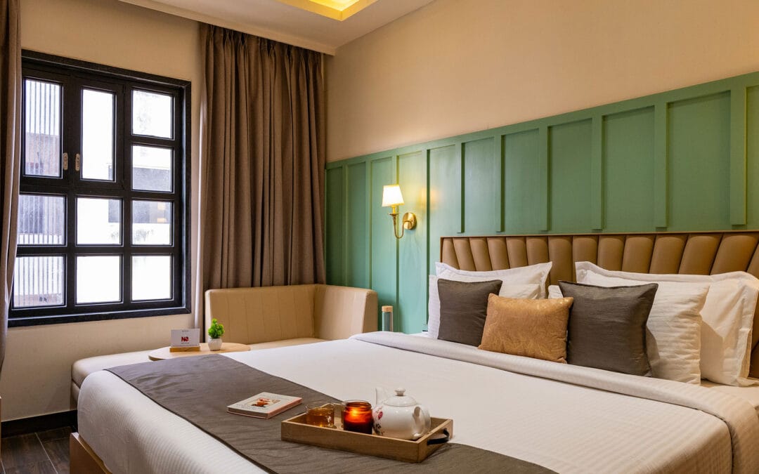 Winter Romance in Udaipur: A Couple’s Guide to Foggy Mornings, Golden Sunsets and Cozy Stays